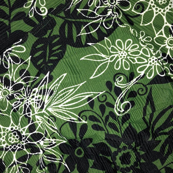 Wrap Tropical Top - Picture 3 of 3